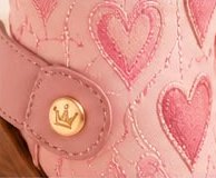 Bordado de corazones en la caña